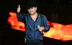Julión Álvarez cierra su gira 2025 con un espectáculo inolvidable